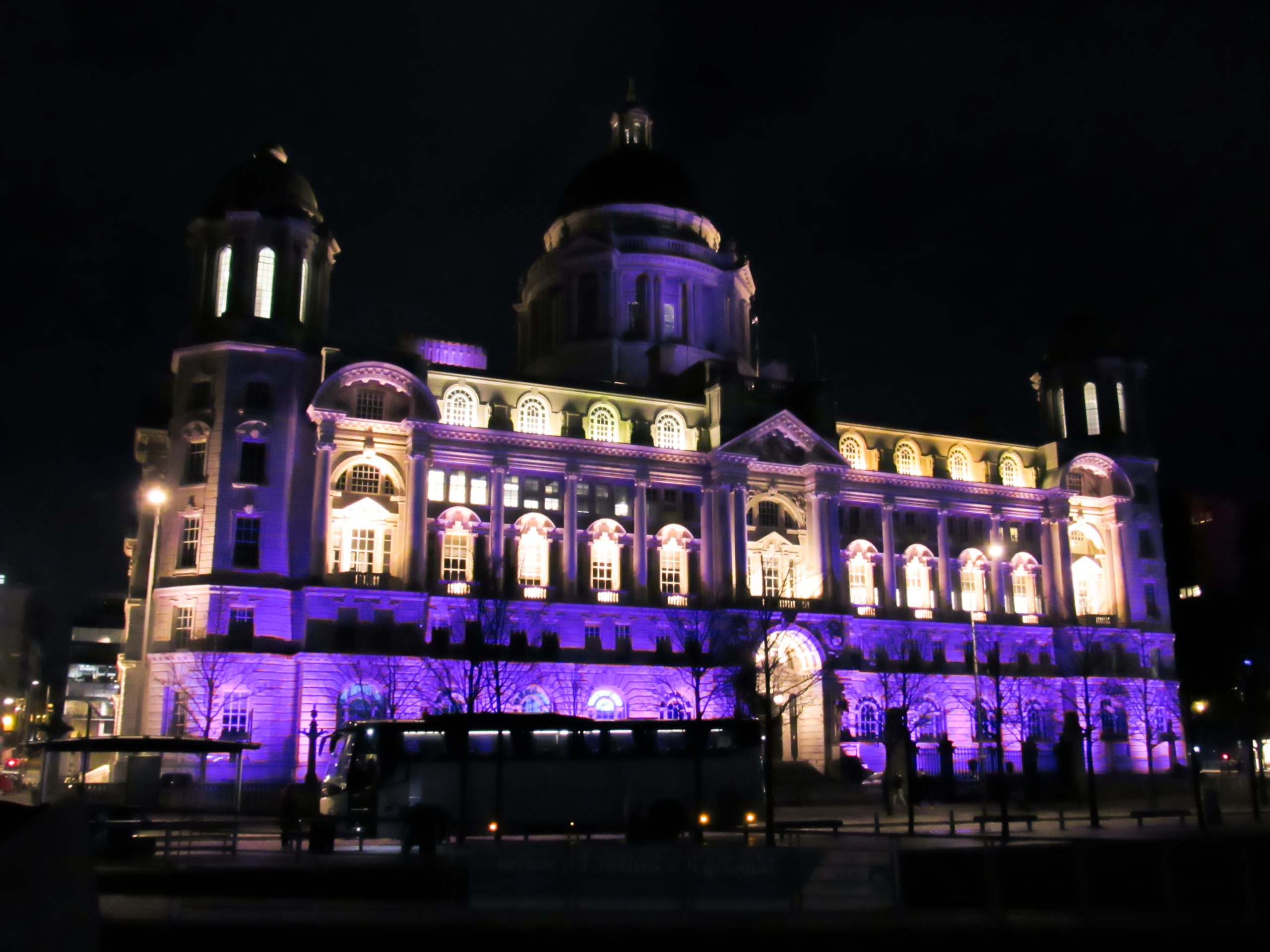 Experiencia de video mapping Moriah Company