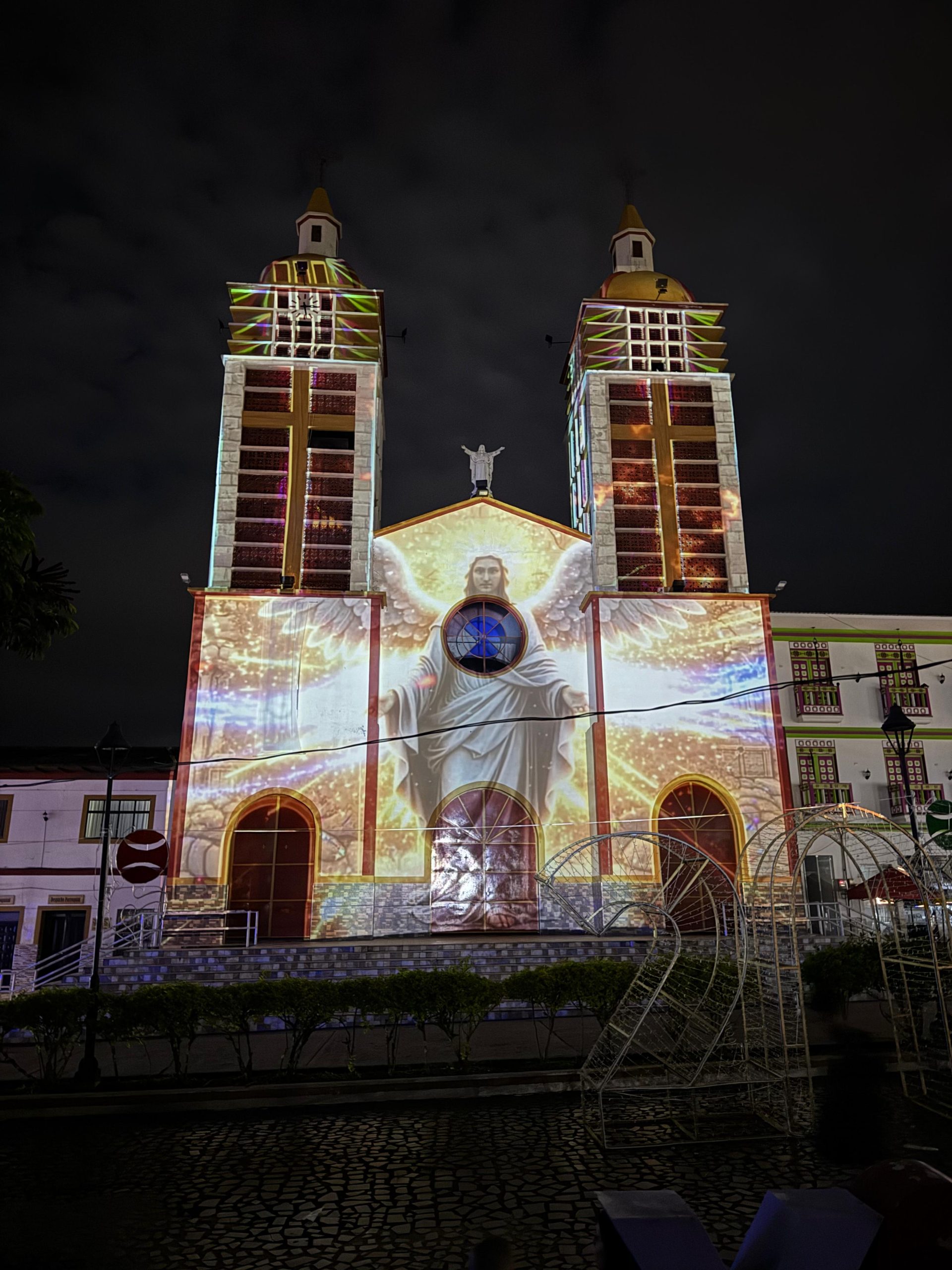 Experiencia de video mapping Moriah Company